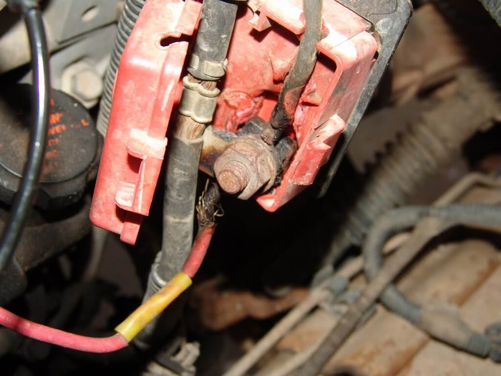 2002 GMC Sierra, Installing a Fused Battery Lead