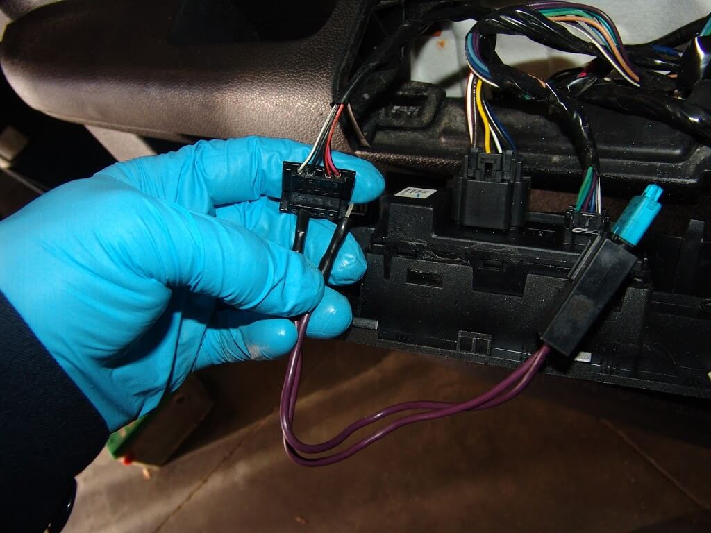 2008 Chevrolet Silverado, Driver’s Power Door Lock Switch Does Not Work