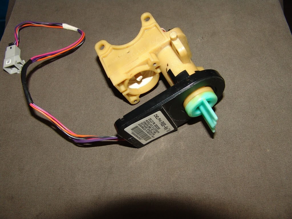 2000 Cadillac Deville B1009 Anti Theft Warning Message